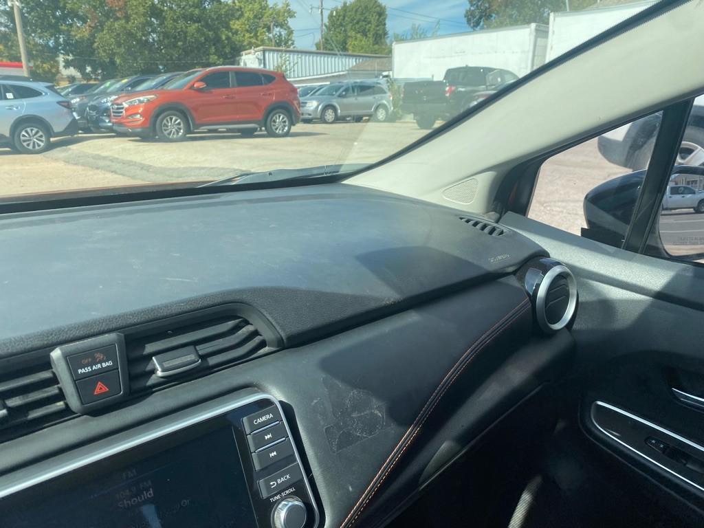 2021 Nissan Versa Image 47