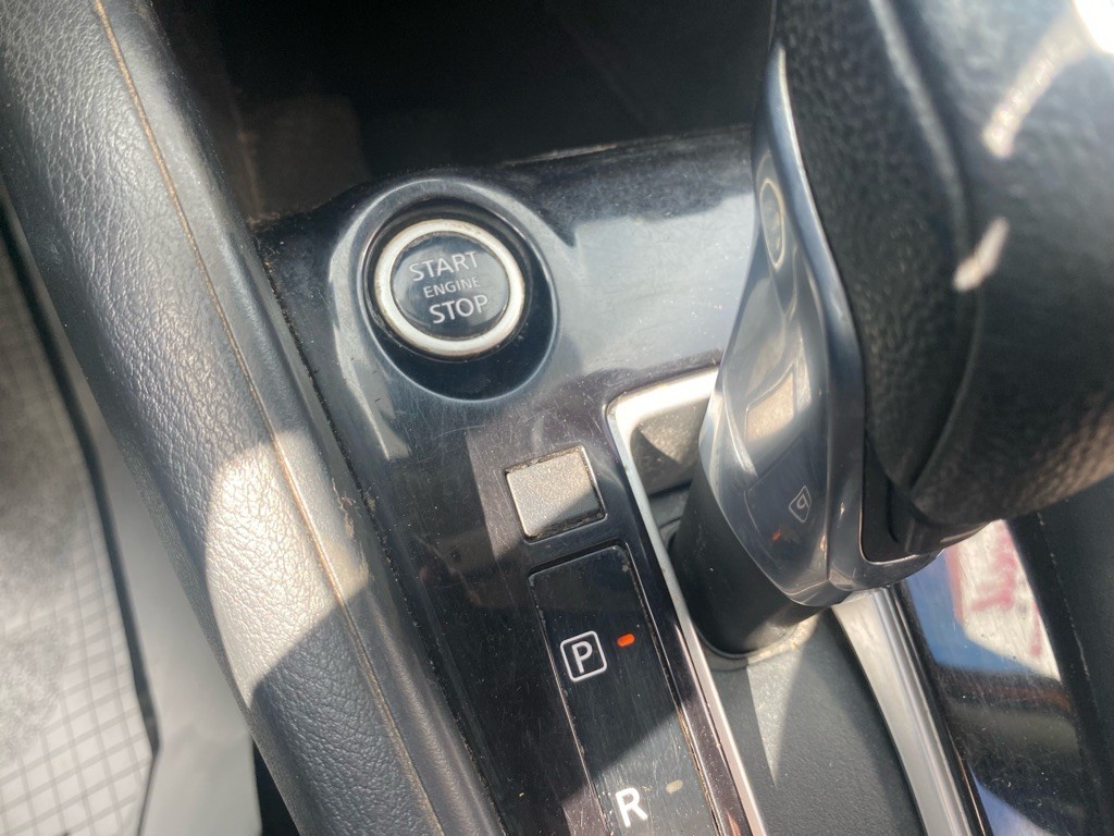 2021 Nissan Versa Image 53