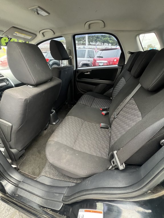2007 Suzuki SX4 Image 10