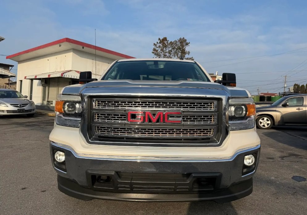 2015 GMC Sierra Image 5
