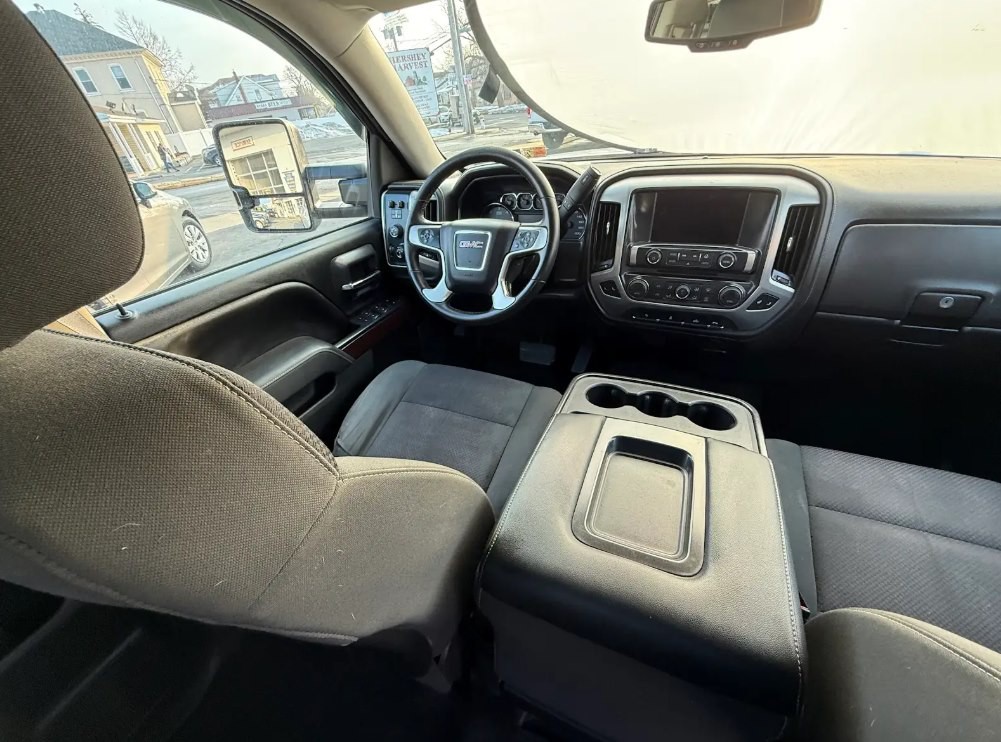 2015 GMC Sierra Image 10