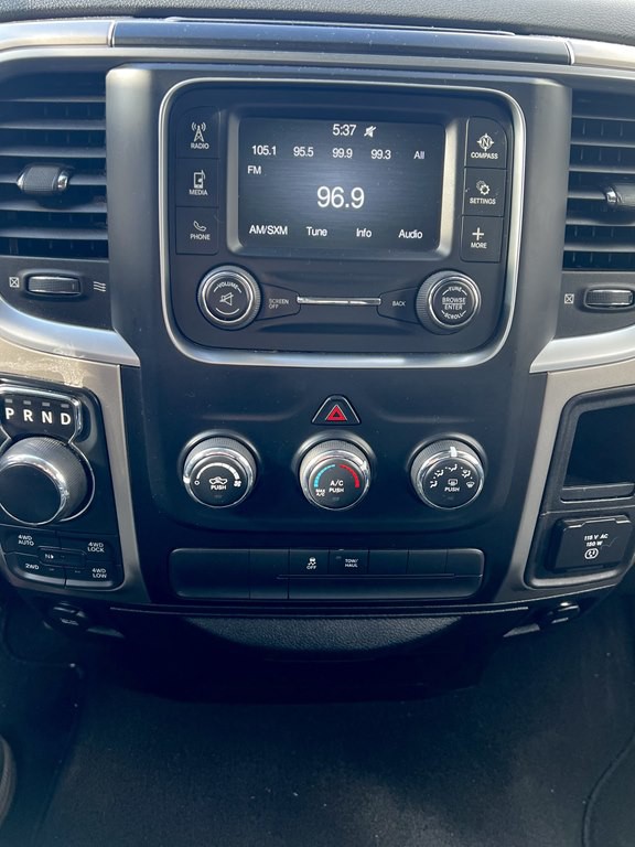 2015 RAM 1500 Image 12