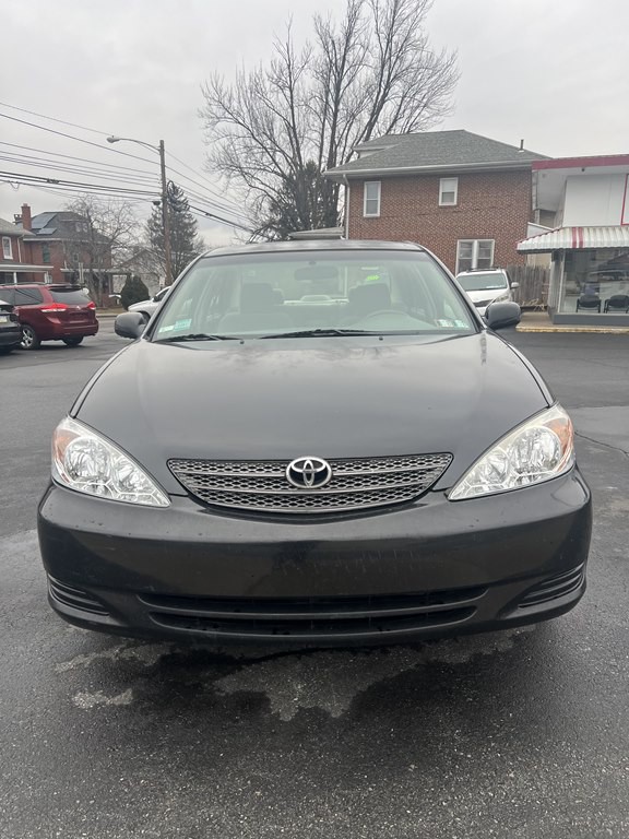 2004 Toyota Camry Image 2