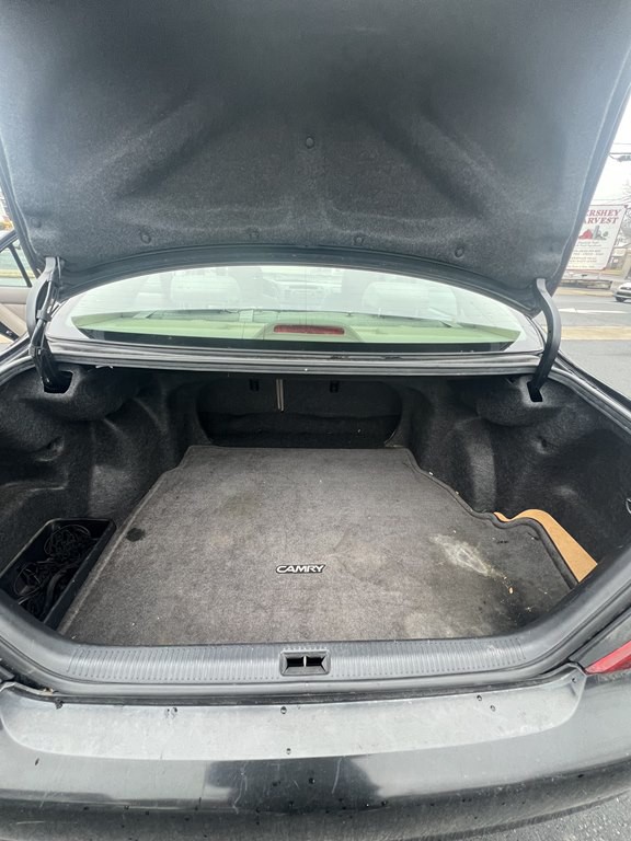 2004 Toyota Camry Image 11