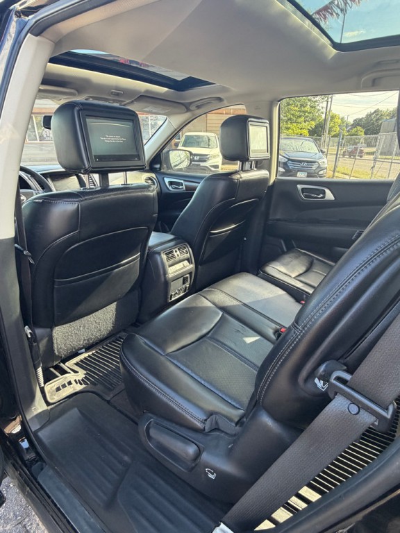2017 Nissan Pathfinder Image 10