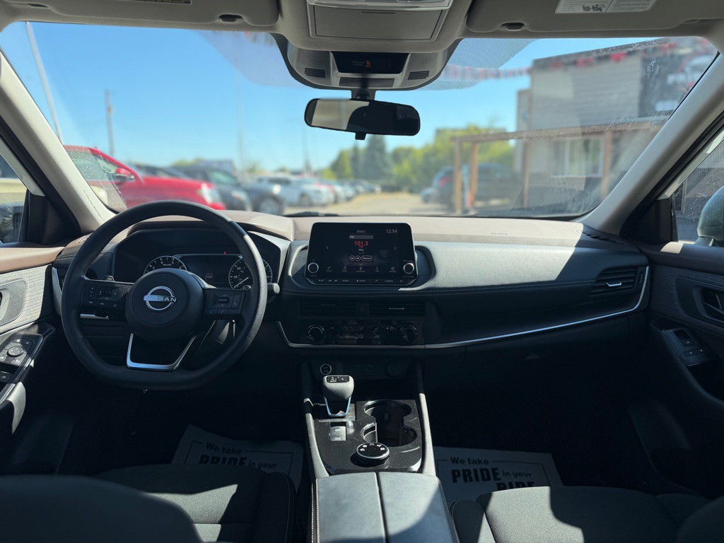 2023 Nissan Rogue Image 8