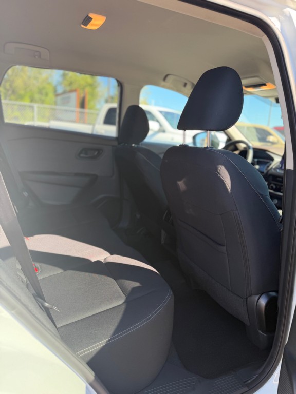 2023 Nissan Rogue Image 12