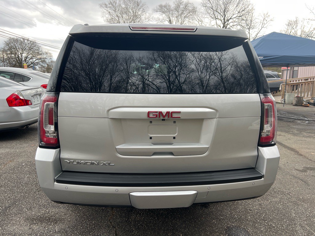 2017 GMC Yukon Image 5