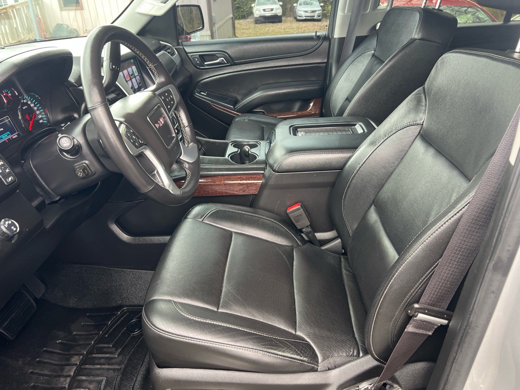 2017 GMC Yukon Image 11