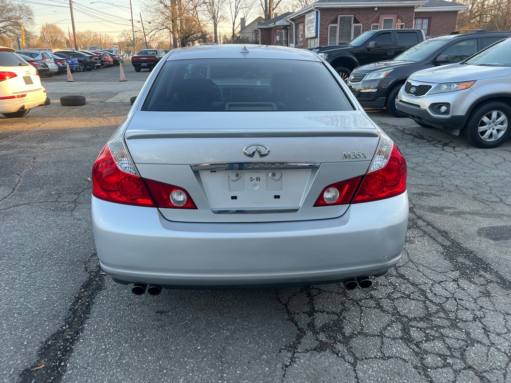 2007 INFINITI M35 Image 4