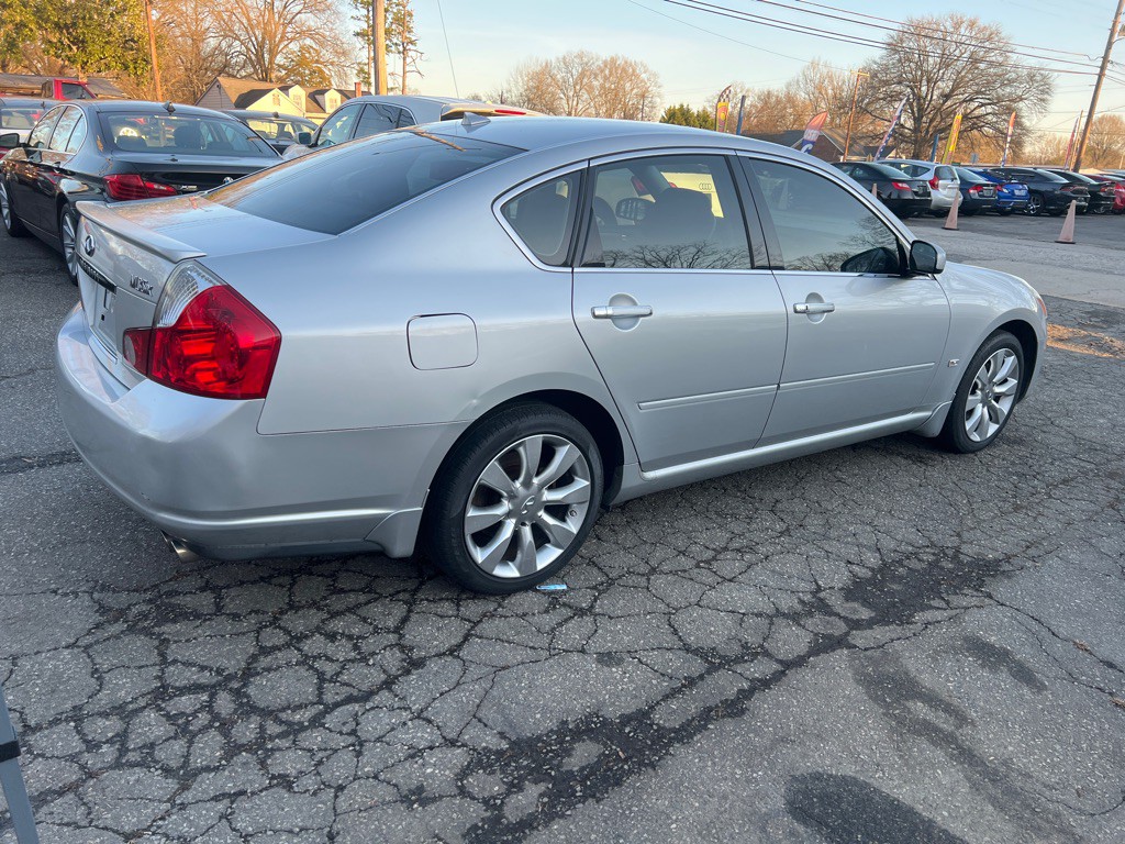 2007 INFINITI M35 Image 5