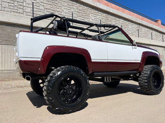 1995 Chevrolet Tahoe Image 6