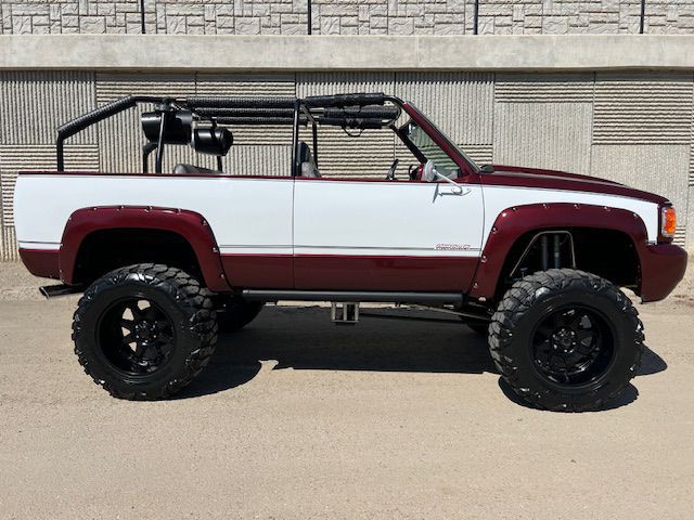 1995 Chevrolet Tahoe Image 13