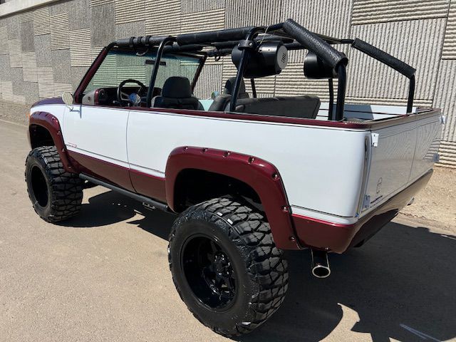 1995 Chevrolet Tahoe Image 18