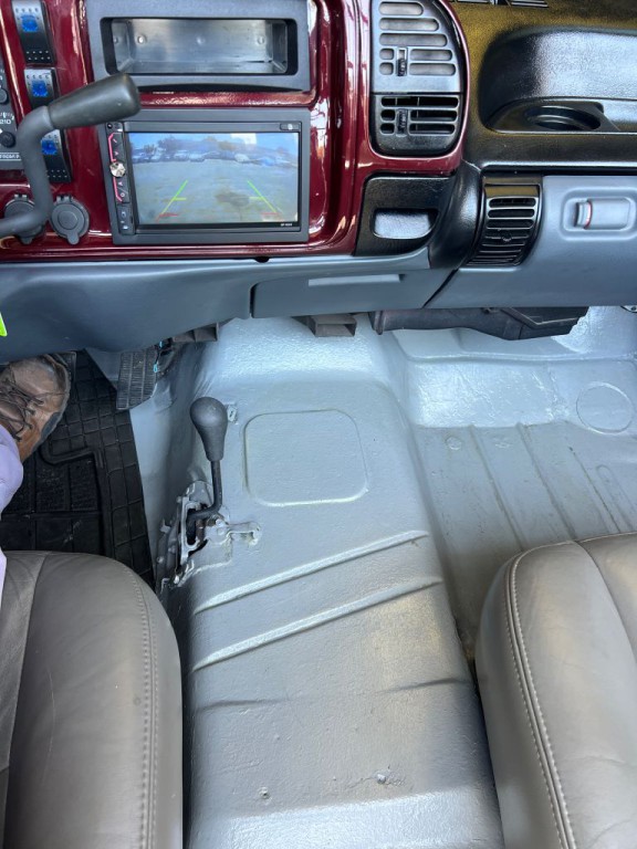 1995 Chevrolet Tahoe Image 51