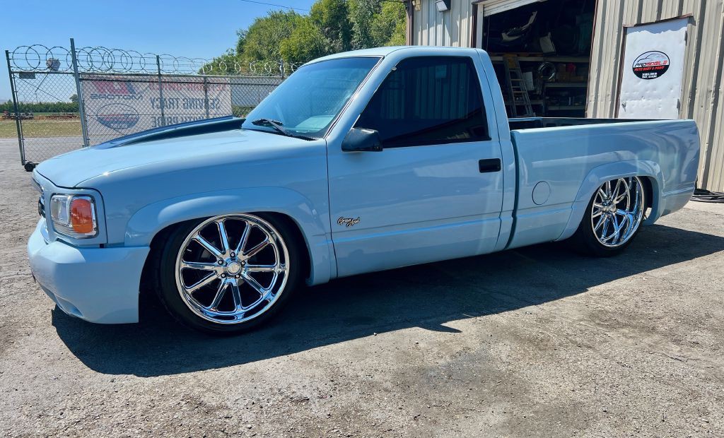 1992 Chevrolet C/K Image 2