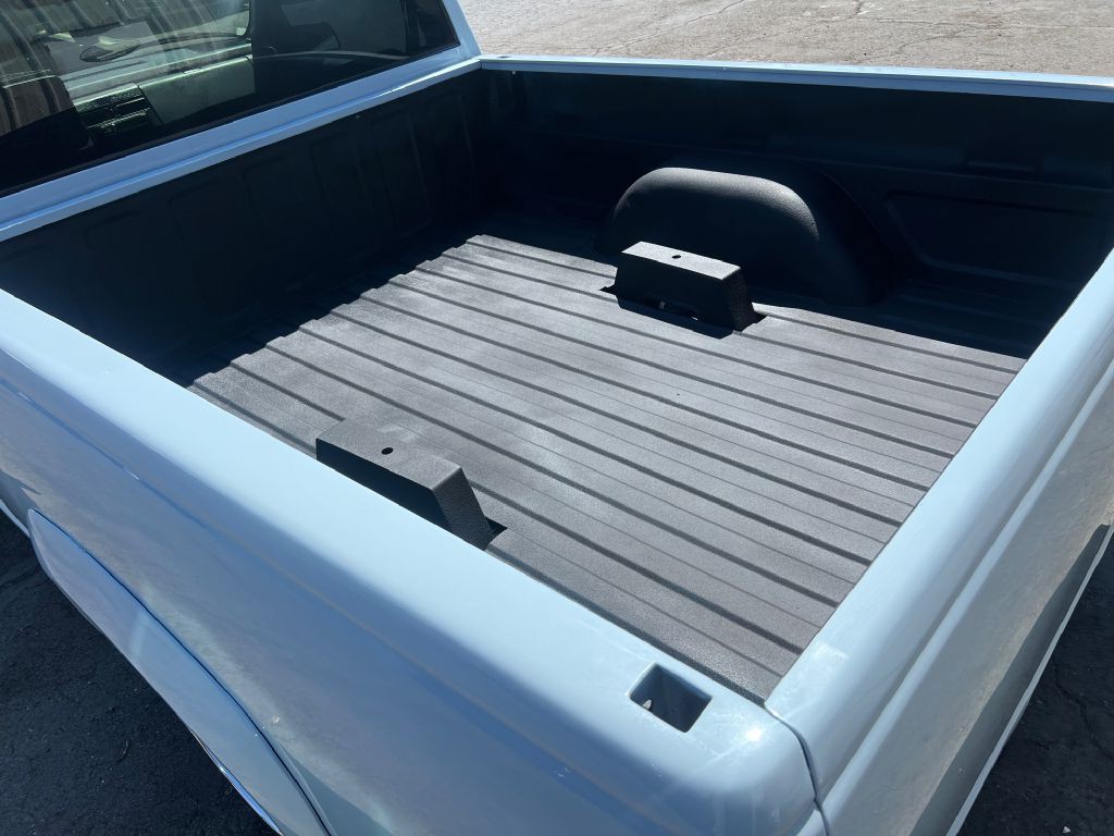 1992 Chevrolet C/K Image 16