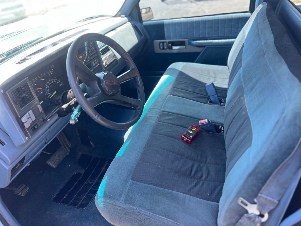 1992 Chevrolet C/K Image 20