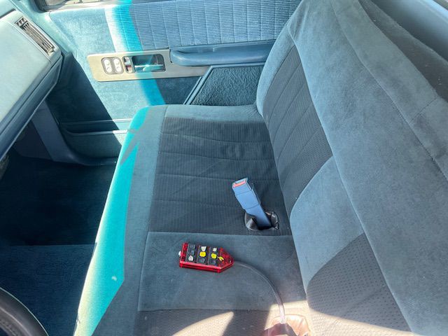 1992 Chevrolet C/K Image 24