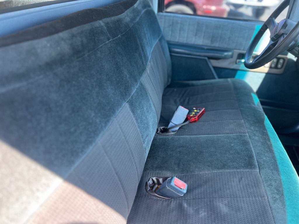 1992 Chevrolet C/K Image 25