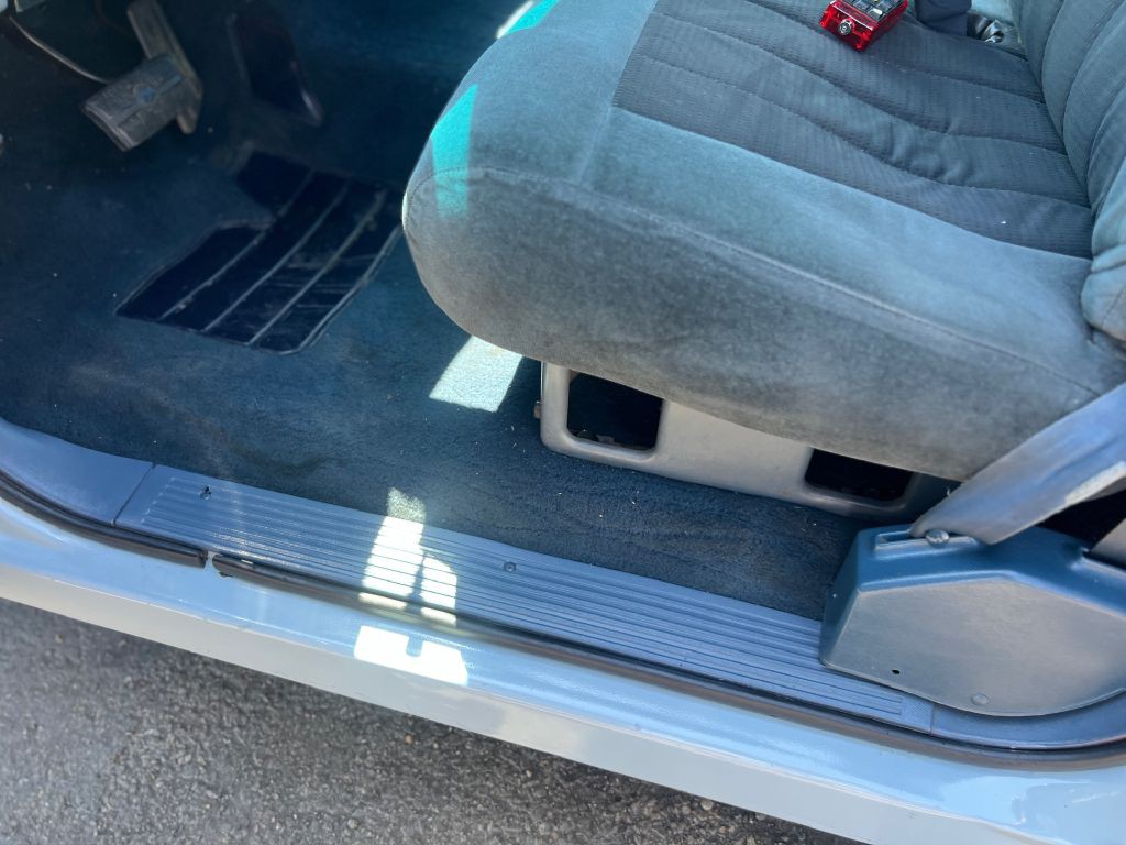 1992 Chevrolet C/K Image 27