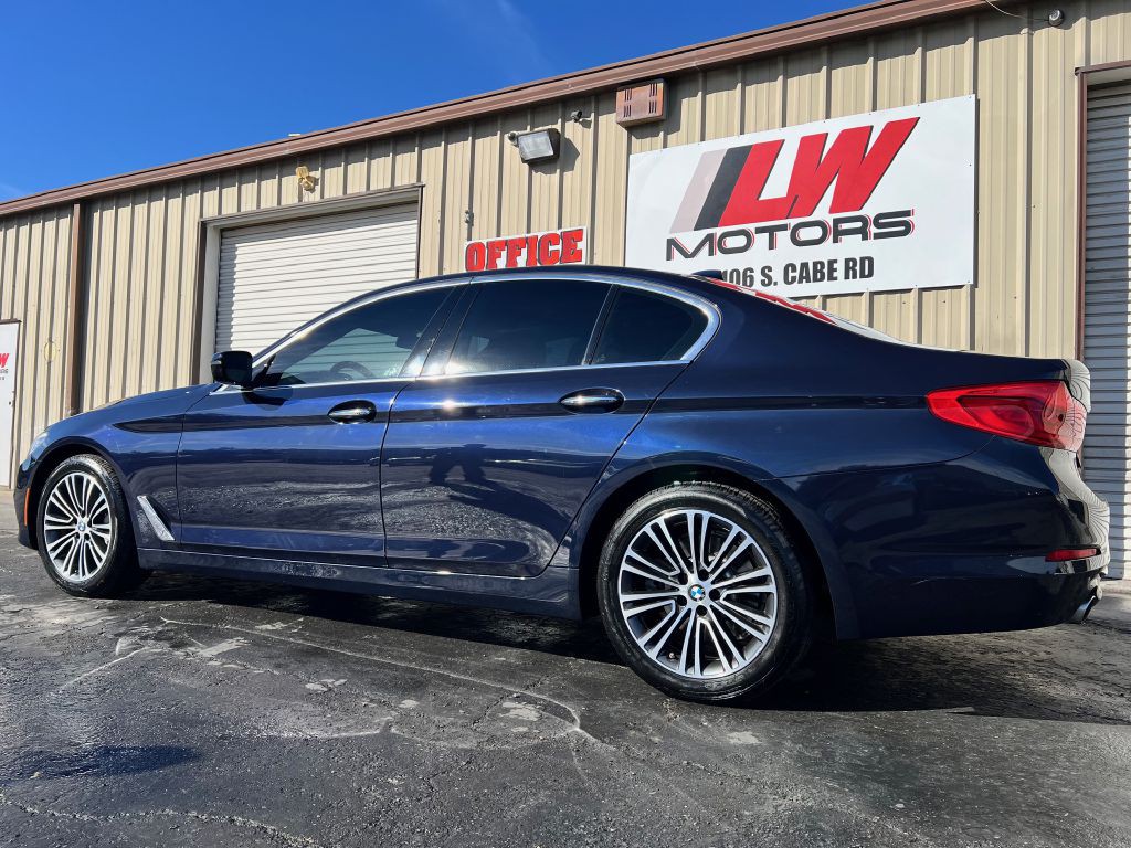 2018 BMW 5 Series Image 3