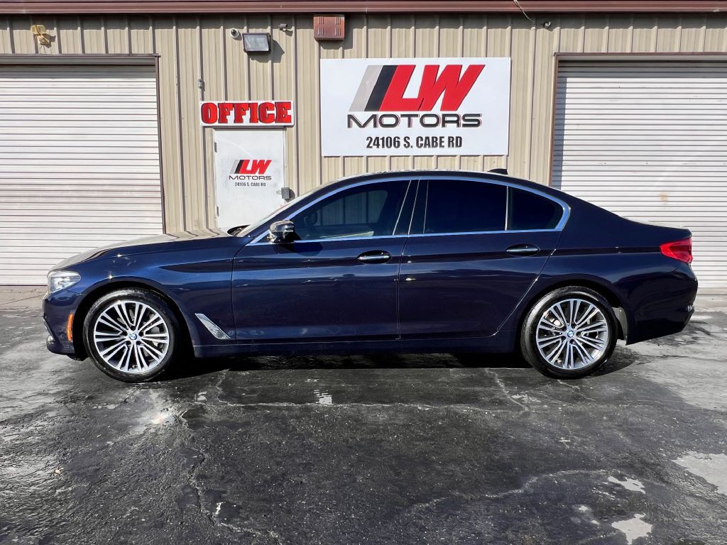 2018 BMW 5 Series Image 6