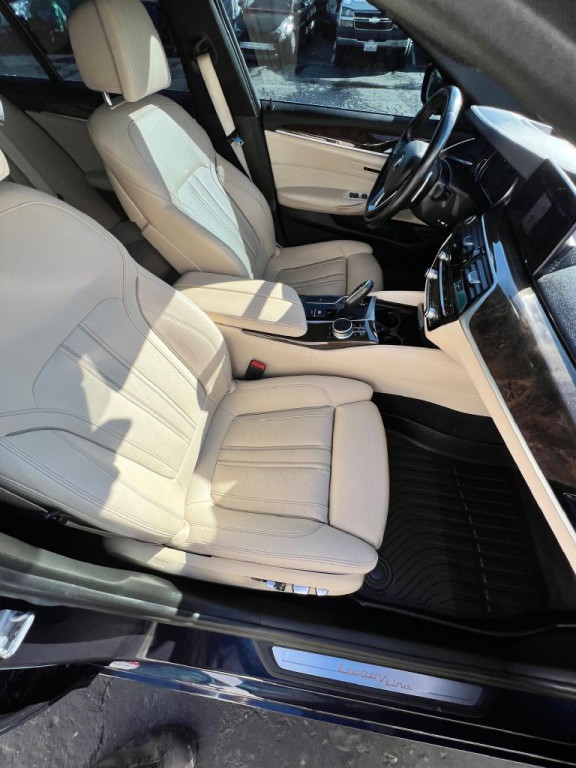 2018 BMW 5 Series Image 22