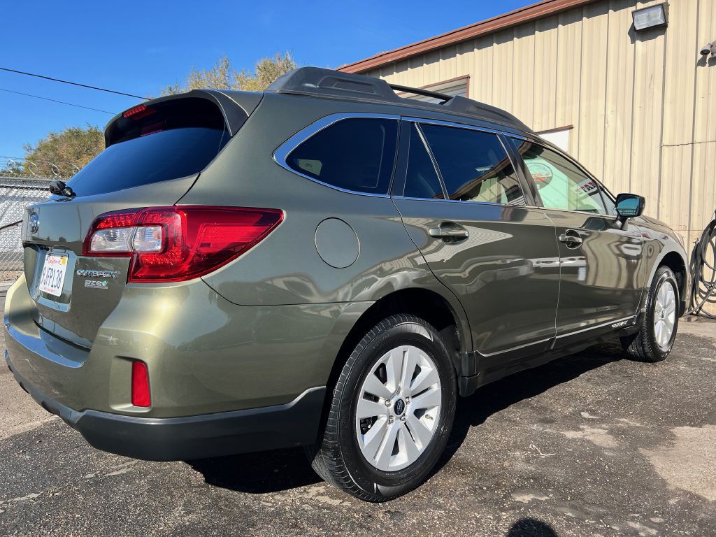 2017 Subaru Outback Image 17