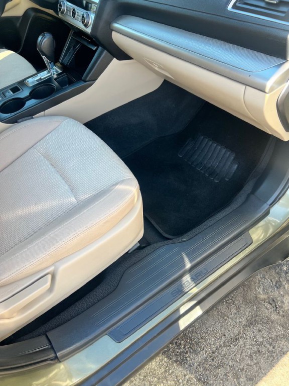 2017 Subaru Outback Image 24