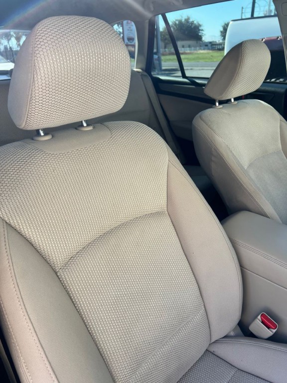 2017 Subaru Outback Image 25