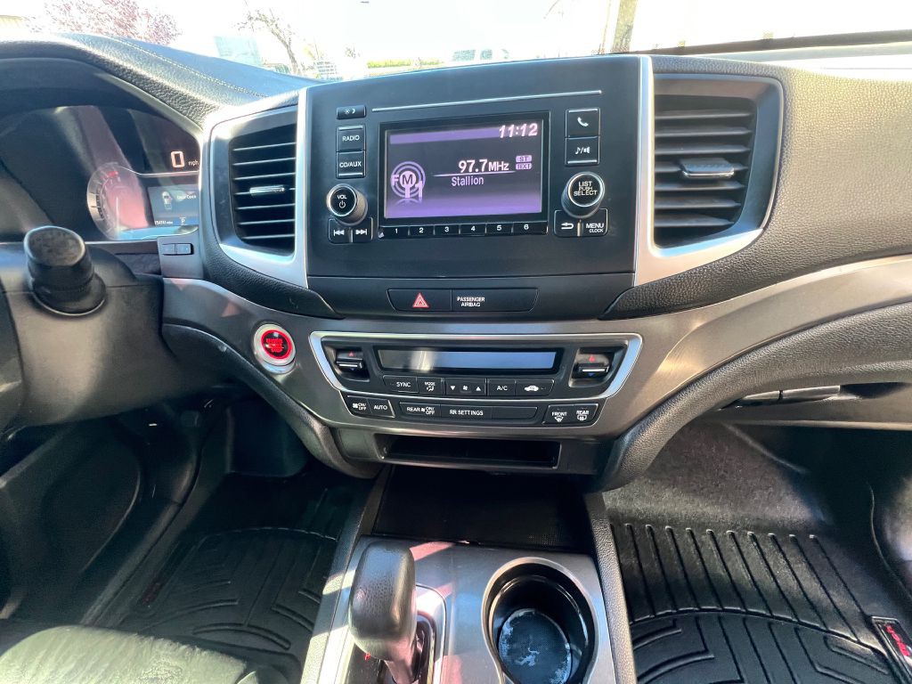 2018 Honda Ridgeline Image 18