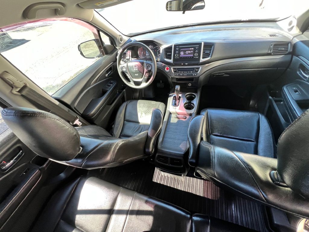 2018 Honda Ridgeline Image 25