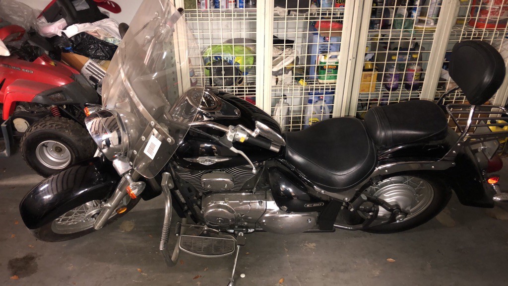 2005 Suzuki C50 Image 1