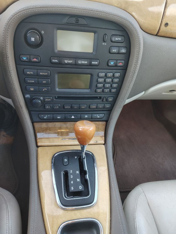 2006 Jaguar S-TYPE Image 30