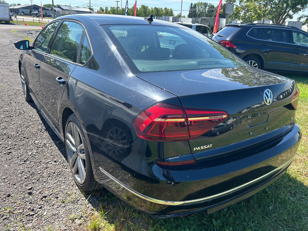 2018 Volkswagen Passat Image 7