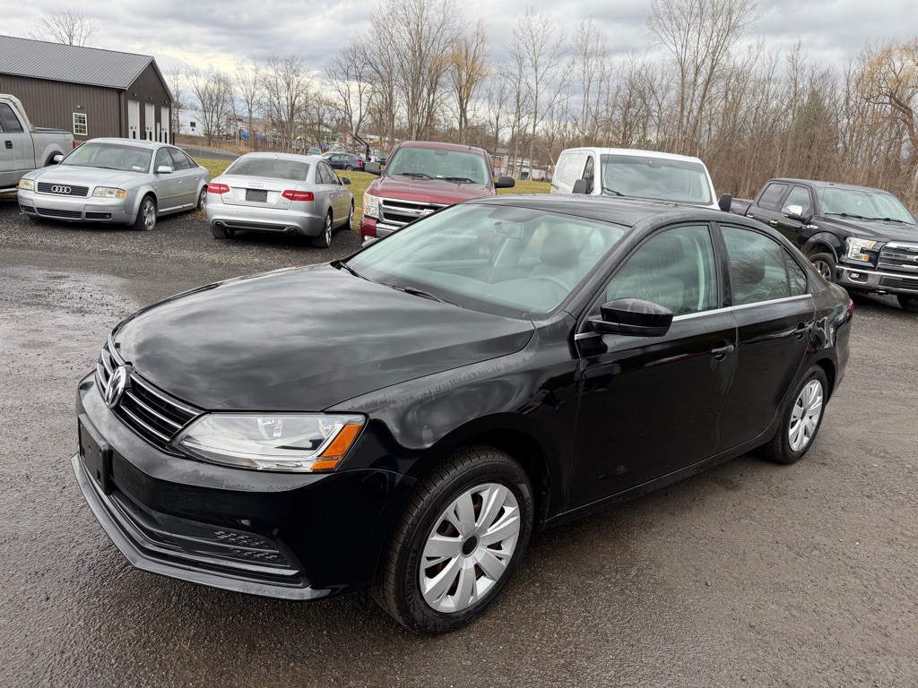 2017 Volkswagen Jetta Image 2
