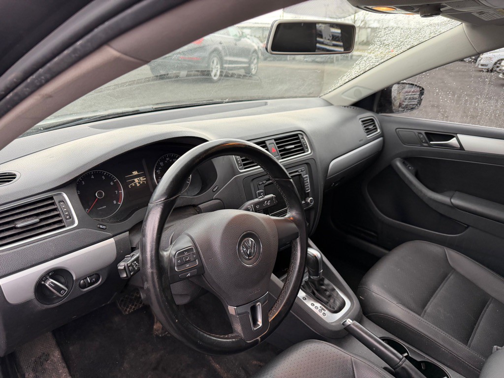2013 Volkswagen Jetta Image 17