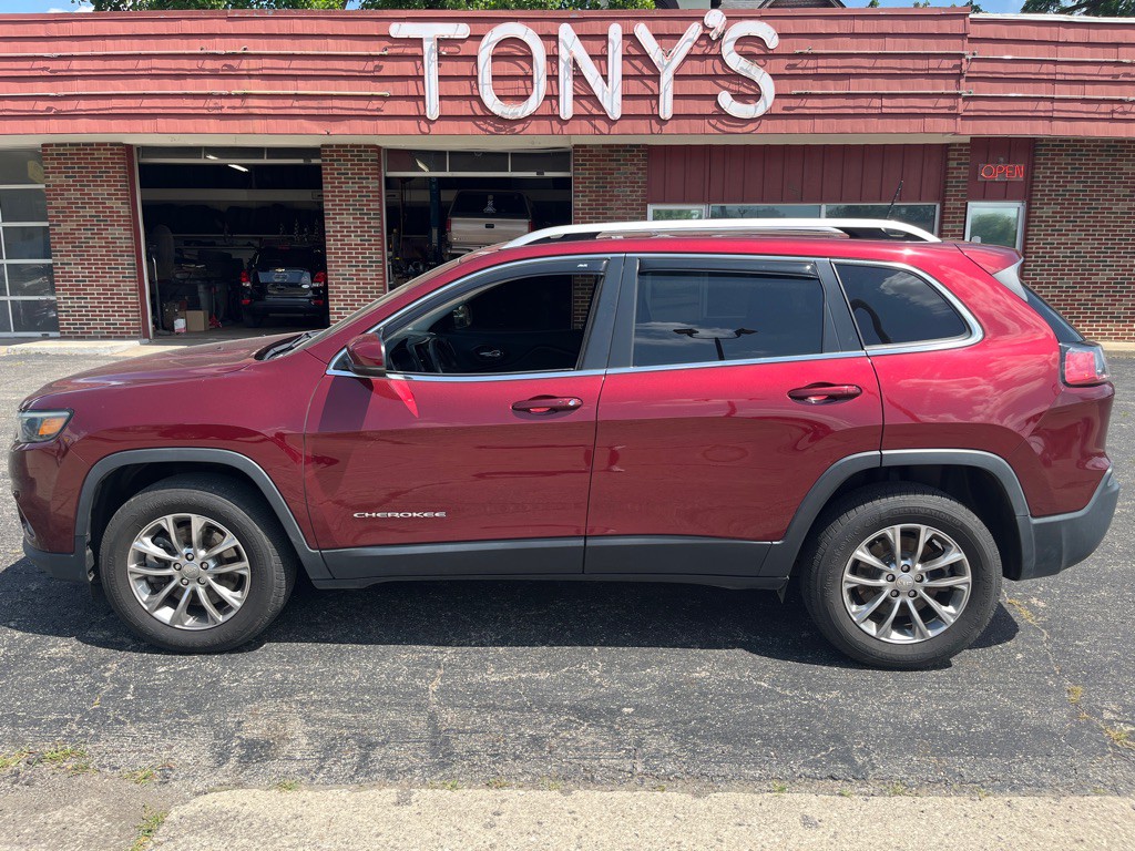 2019 Jeep Cherokee Image 1