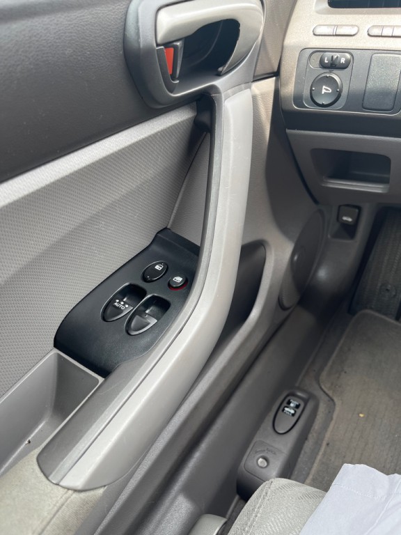 2011 Honda Civic Image 11