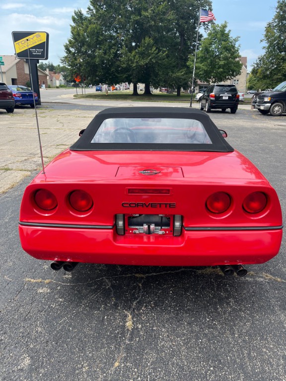 1988 Chevrolet Corvette Image 4