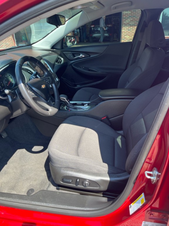 2021 Chevrolet Malibu Image 6