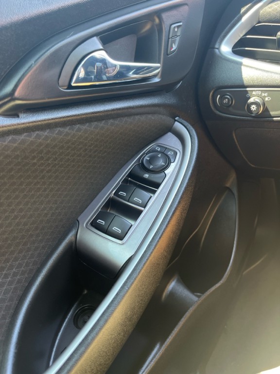 2021 Chevrolet Malibu Image 10