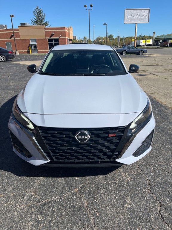 2024 Nissan Altima Image 2