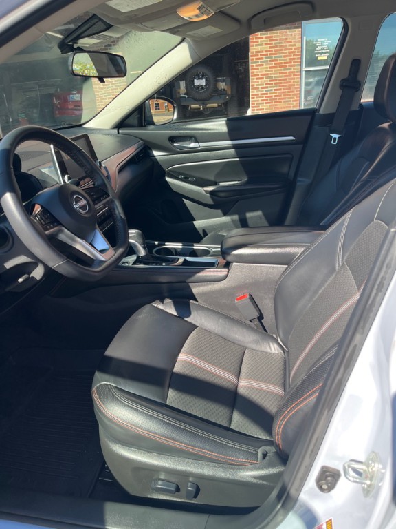 2024 Nissan Altima Image 6