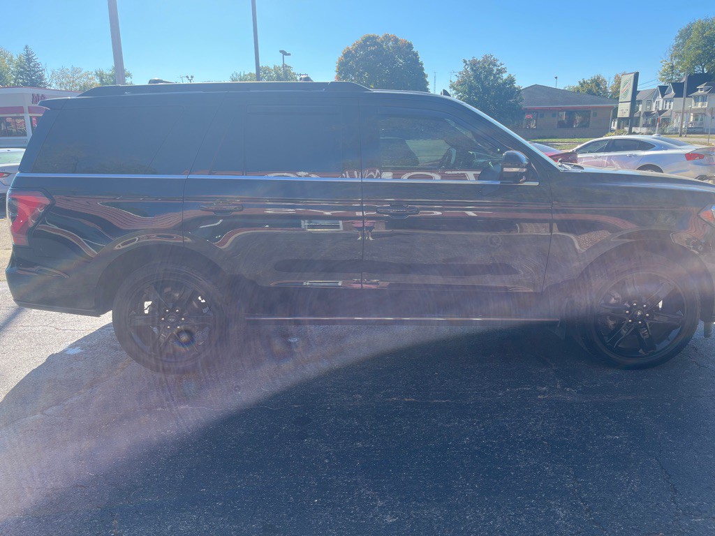 2020 Ford Expedition Image 3