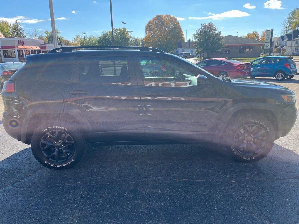 2020 Jeep Cherokee Image 3