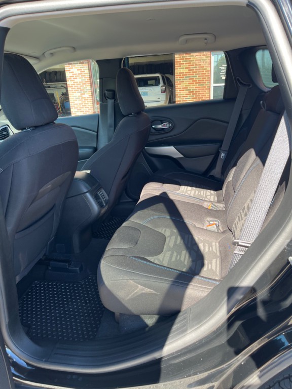 2020 Jeep Cherokee Image 6