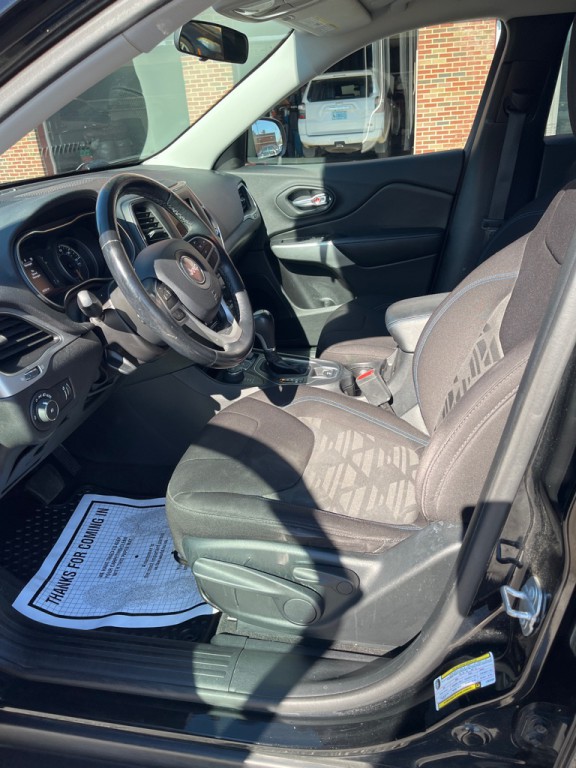 2020 Jeep Cherokee Image 7