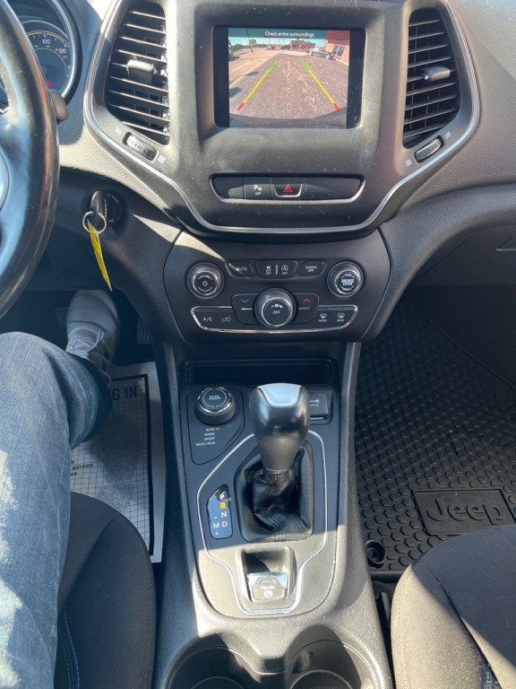 2020 Jeep Cherokee Image 11